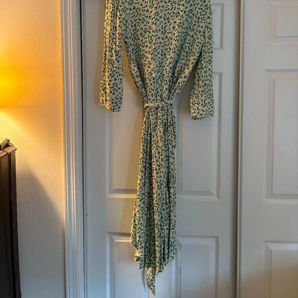 Ganni Ivory & Green Floral Print Crepe Wrap Dress Sz 40 (US 8) NWT - Picture 10 of 11
